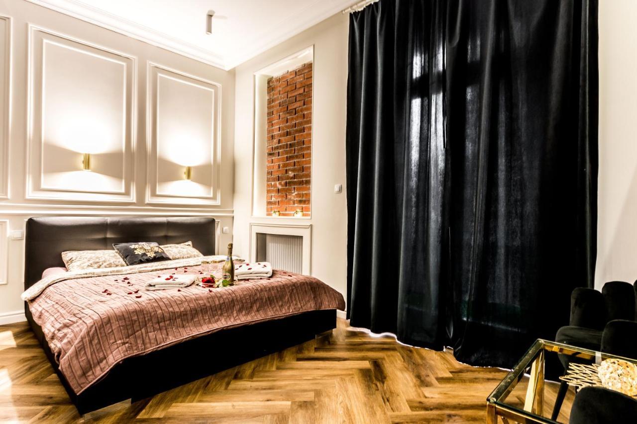 Luxury Jacuzzi Apartment คราคูฟ ภายนอก รูปภาพ